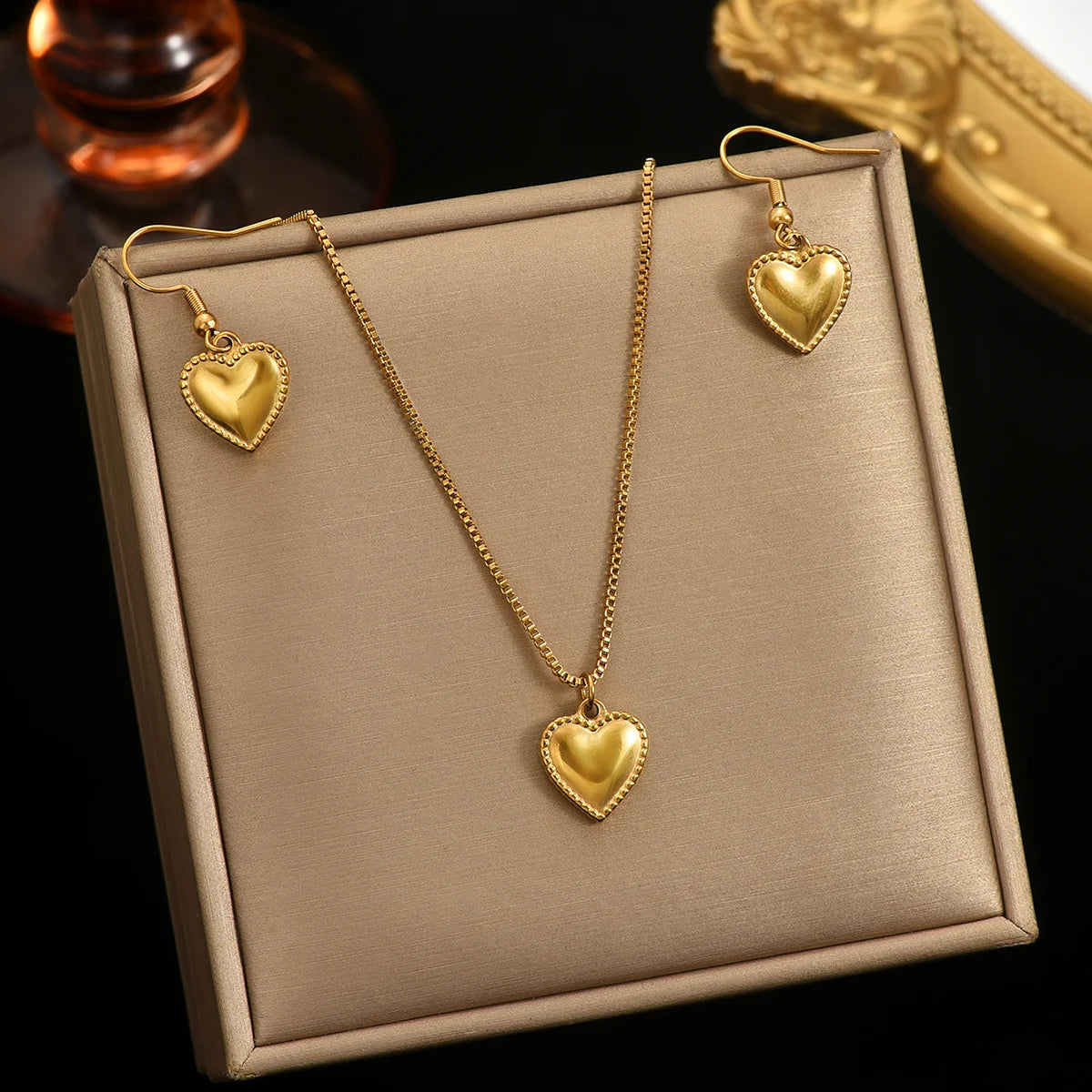 Lxalry 18K Gold Plated Symmetrical Heart Set