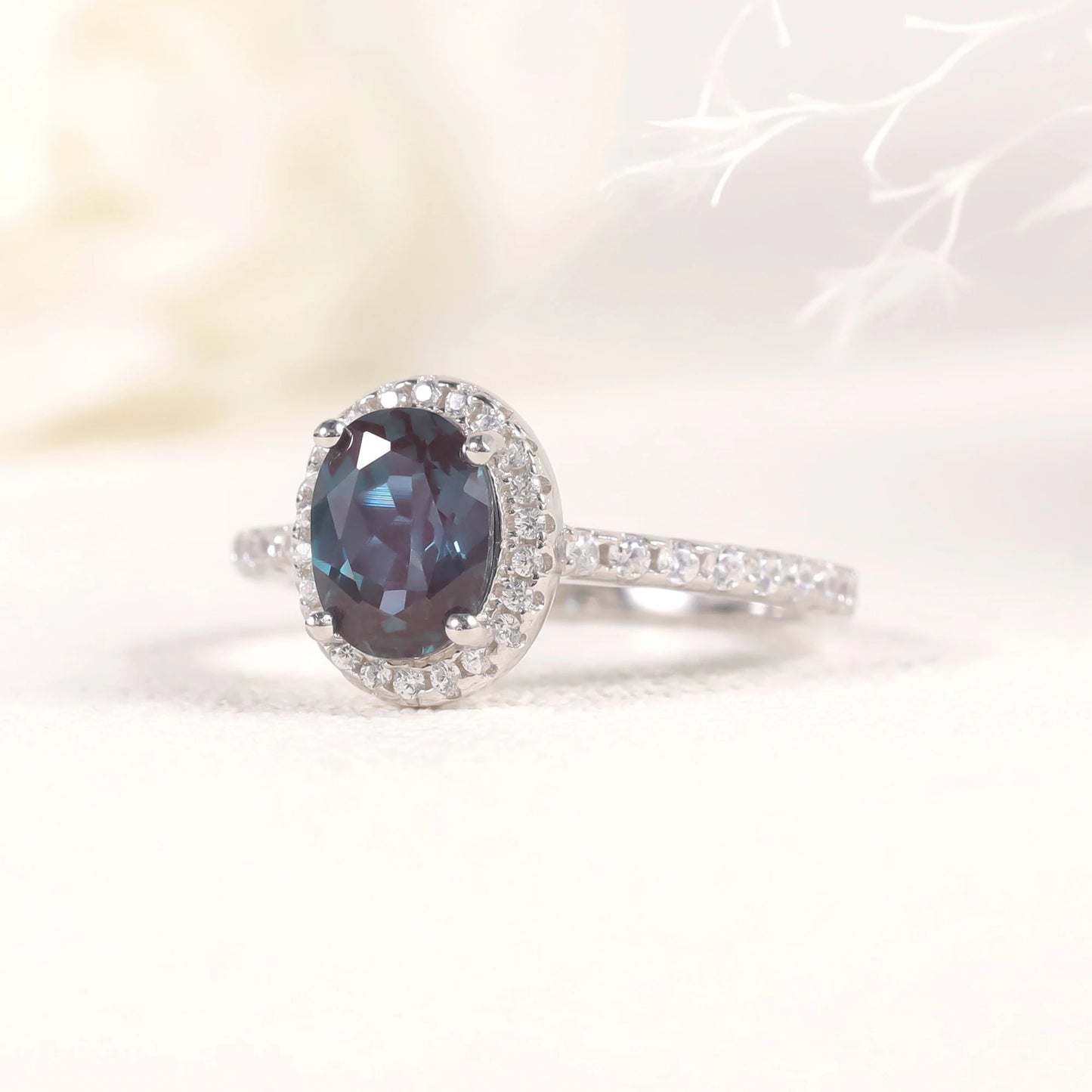GEM'S BALLET Oval 6X8mm Halo Lab Alexandrite Engagement Ring